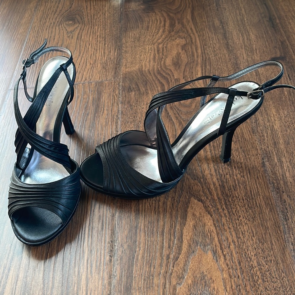 Kelly & Katie heels/sandals, size 8
